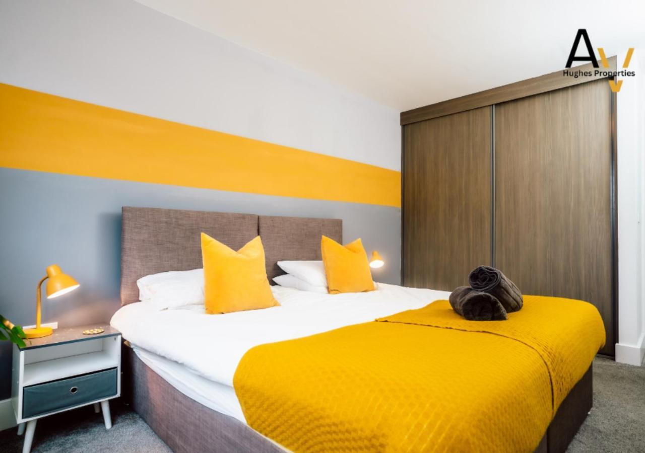 Stylish One-Bedroom Apartment - Free Wi-Fi, 4 Mins From Station, Perfect For Business Stays By Av Hughes Properties Milton Keynes Extérieur photo